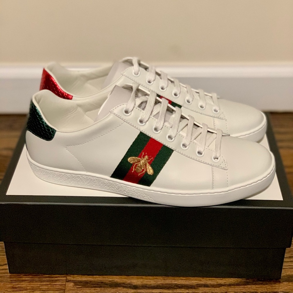 SOLDDDD Brand New Gucci Ace Sneakers 🐝